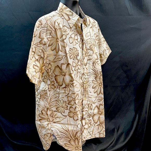 Tommy Hilfiger short sleeve button up shirt. Size L. Men’s. Cream. - Picture 2 of 4